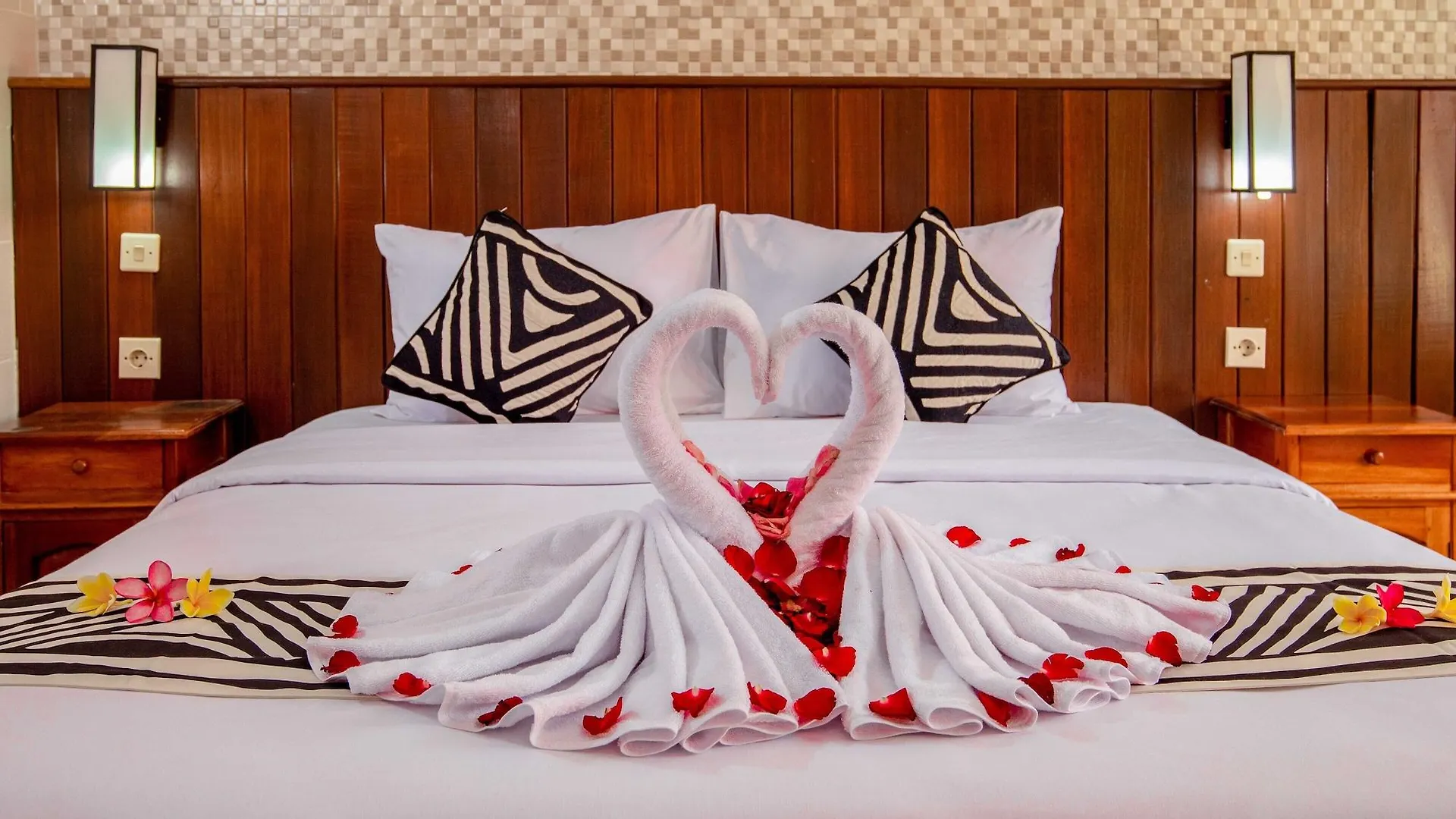 Suriwathi Hotel Kuta Lombok 3*,  Indonézia