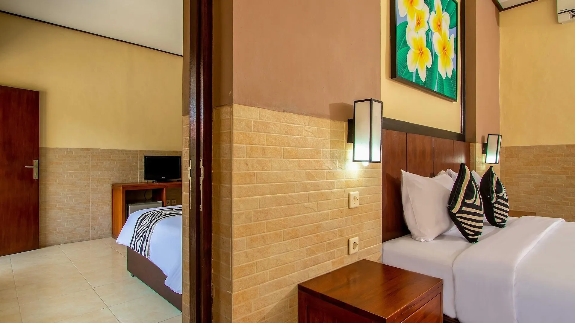 Suriwathi Hotel Kuta Lombok