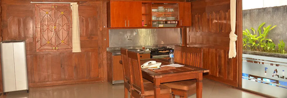 Suriwathi Hotel Kuta